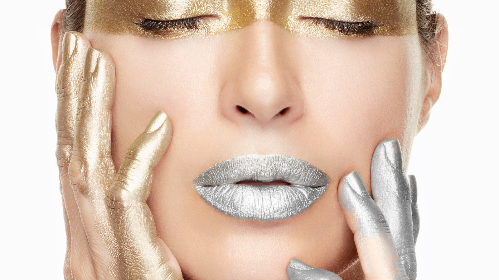 Here’s How To Wear A Daring Silver Lipstick